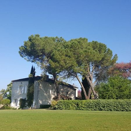 Chambres D'Hotes Domaine De La Brette Moncrabeau Exterior photo